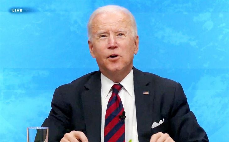 気候変動に関するオンライン首脳会合で発言するバイデン米大統領=22日