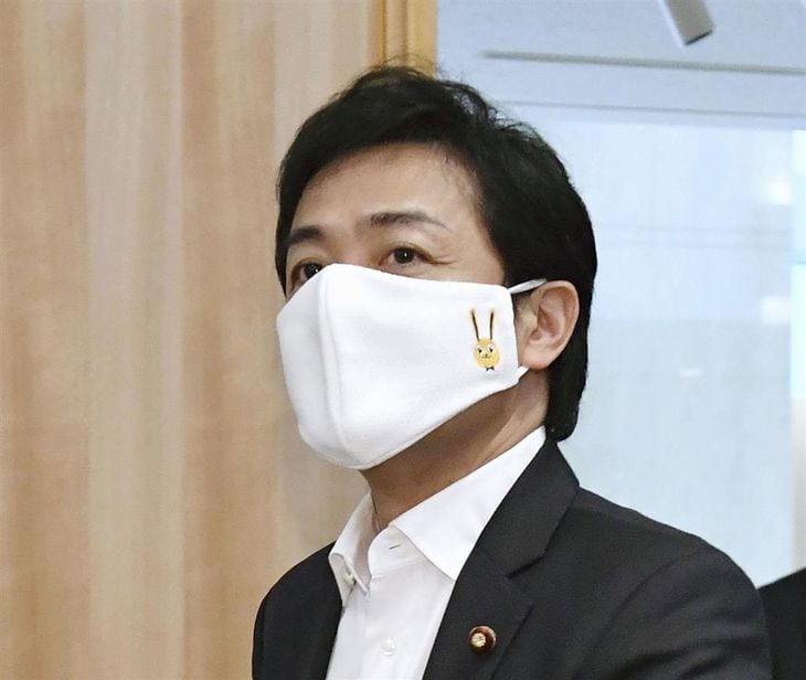 所属国会議員と地方組織代表者を集めた会合に臨む、国民民主党の玉木代表=17日午後、東京都内
