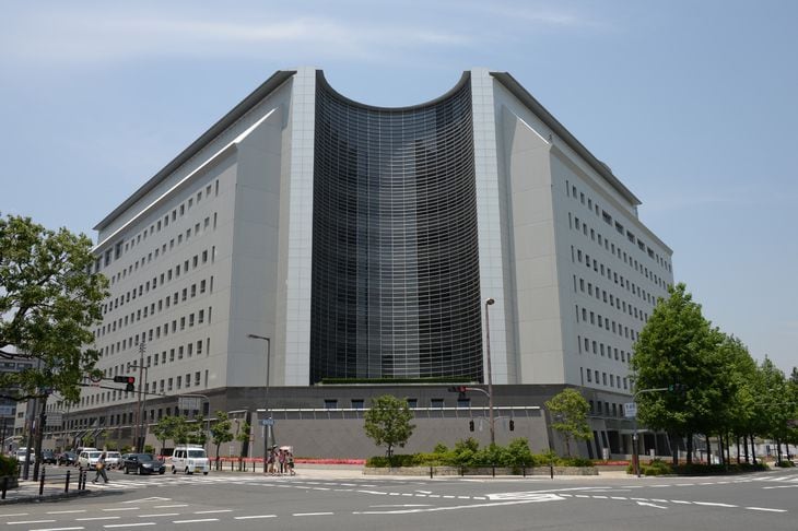 大阪府警本部=大阪市中央区