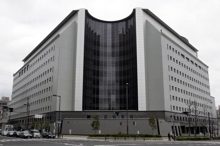 大阪府警本部=大阪市中央区