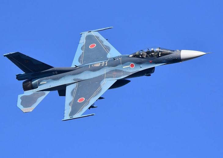 F2戦闘機=埼玉県狭山市の航空自衛隊入間基地(酒巻俊介撮影)