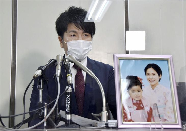 記者会見する遺族の松永拓也さん=1月19日午後、東京・霞が関の司法記者クラブ
